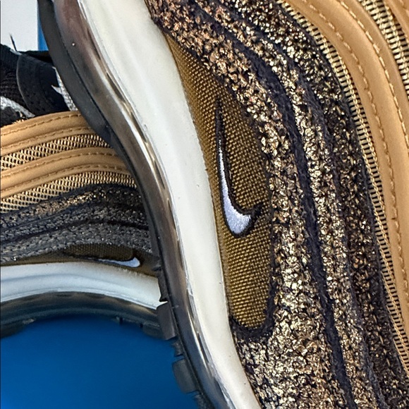 Nike Air Max 97 Metallic Gold and Black Shoes Brand New size 9.5 or 8 man - Picture 4 of 13
